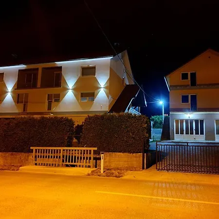Apartman Tomy * Livno