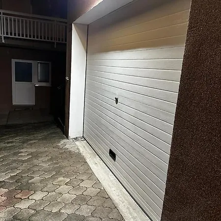Apartament Apartman Tomy *