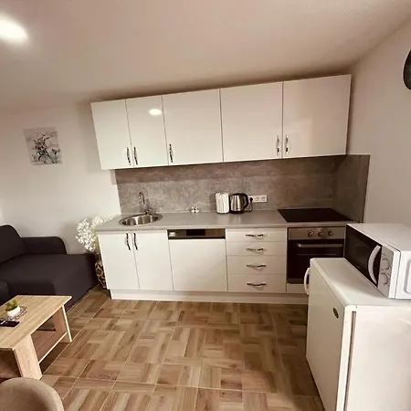 Apartman Tomy *