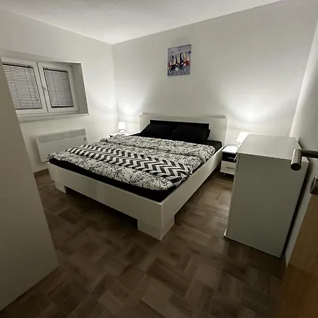 Apartament Apartman Tomy *