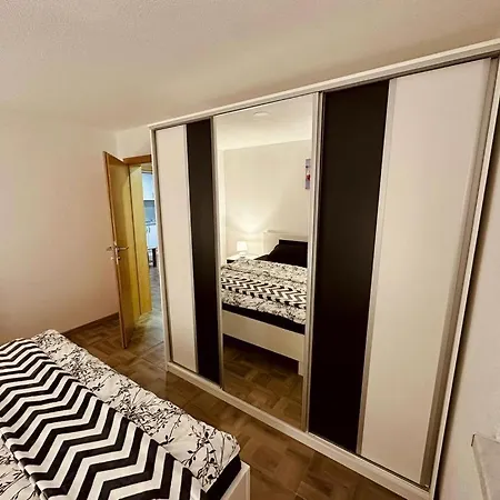 Apartman Tomy Apartament *